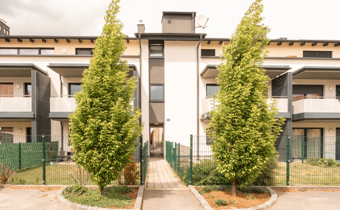 Exterior view of the modern apartments in a quiet Waldviertel location