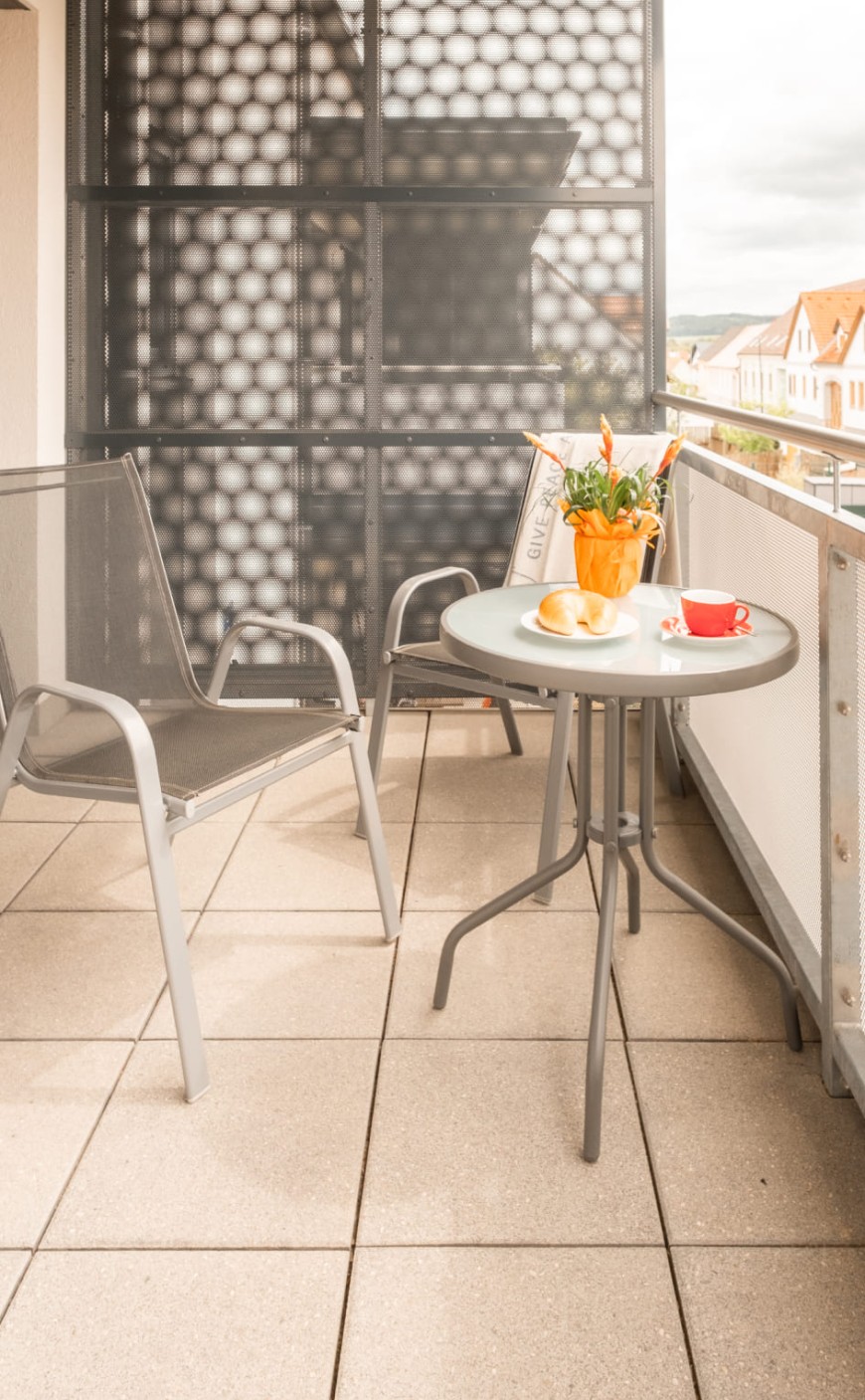 Private apartment balcony with seating area in the Waldviertel